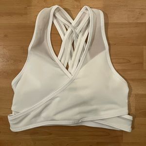 Fabletics Faye medium impact sports bra!